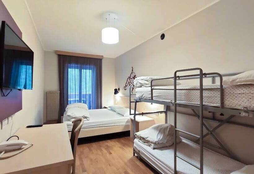 غرفة قياسية رباعية, Principe Marmolada