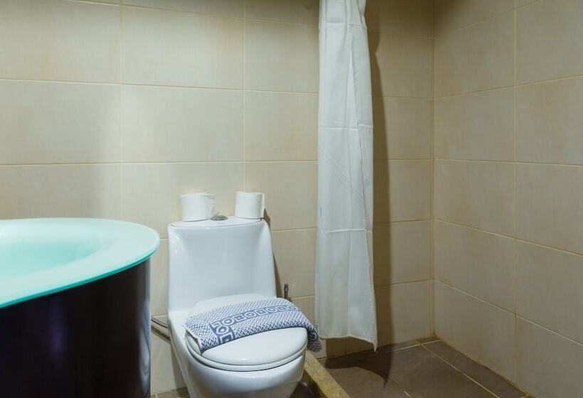 سوییت, The Residence Suites Adults Only