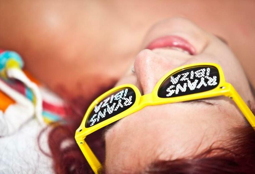 スーペリアシングルルーム, Ryans La Marina