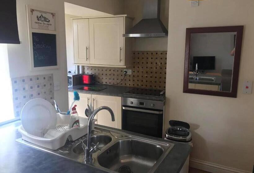 בית, חדר שינה 1, The Mansion House