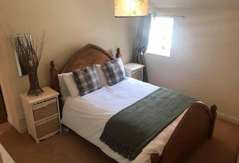 בית, 2 חדרי שינה, The Mansion House