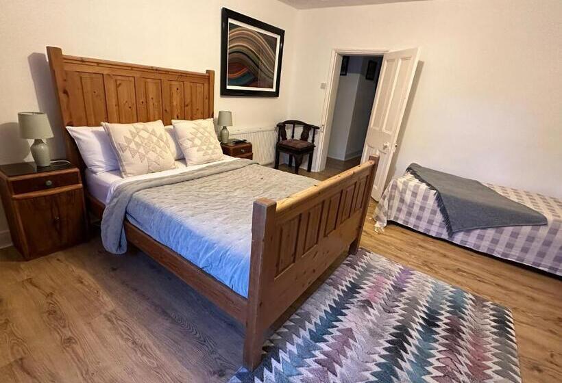 בית, 2 חדרי שינה, The Mansion House