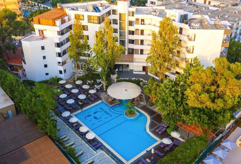 سوییت سوپریور, The Residence Suites Adults Only