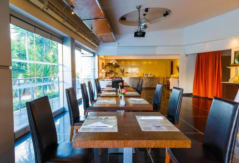 استودیوی استاندارد, The Residence Suites Adults Only