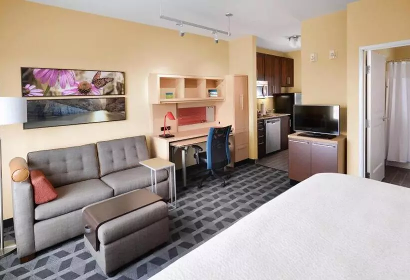 キングサイドベッドのスタンダードワンルーム, Towneplace Suites By Marriott Laredo