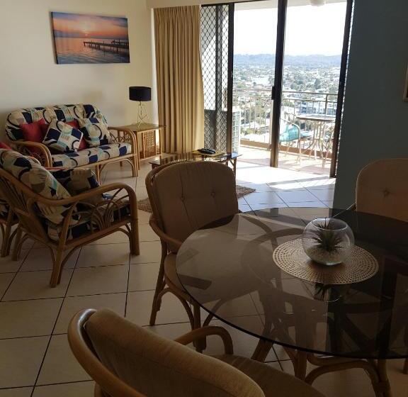 Superior 2-bedroom flat with sea view, Royal Palm Resort On The Beach