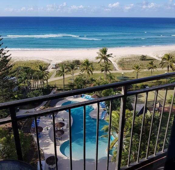 Superior 2-bedroom flat with sea view, Royal Palm Resort On The Beach