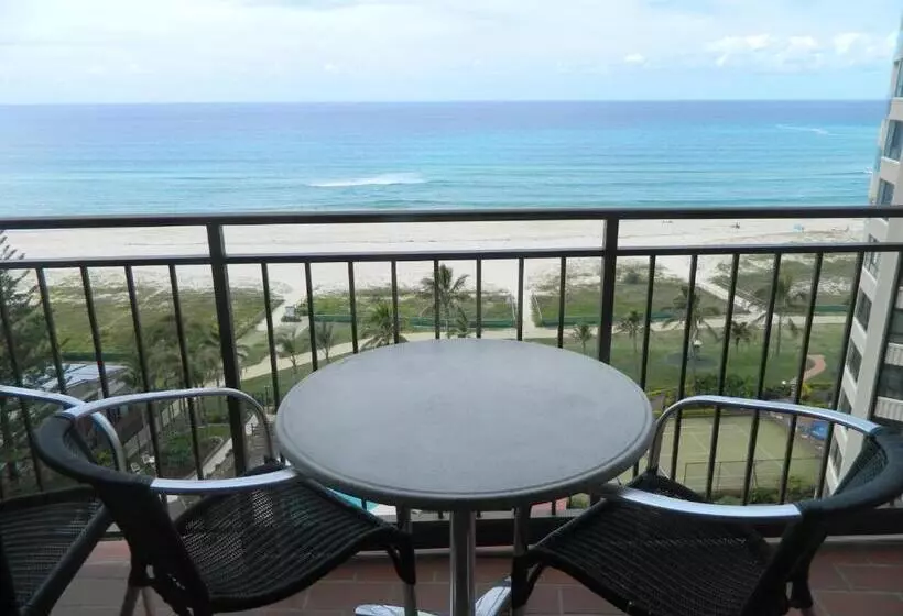 2 Bedroom Deluxe Apartment Sea View, Royal Palm Resort On The Beach