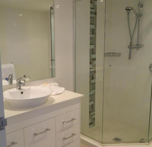 Superior 3-bedroom flat with sea view, Royal Palm Resort On The Beach