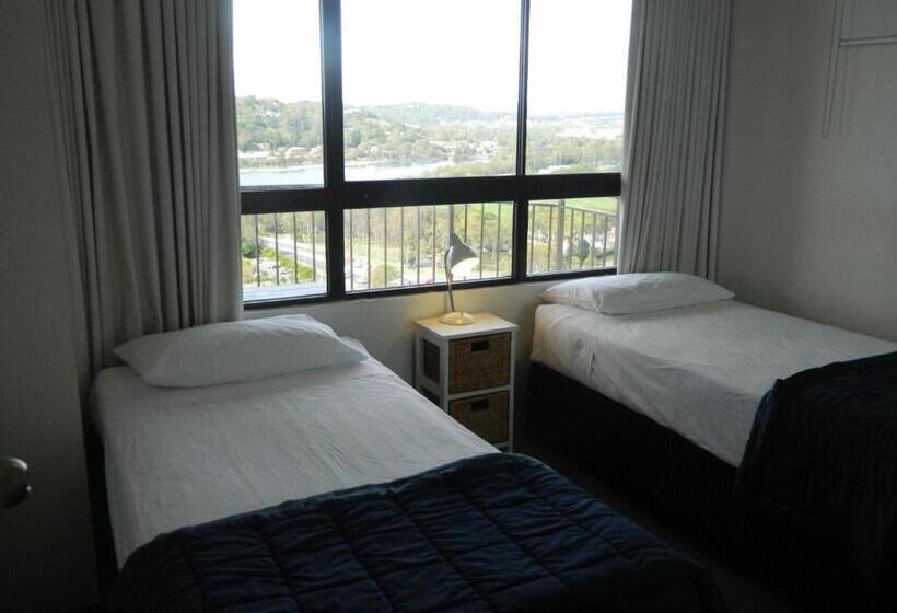 Superior 3-bedroom flat with sea view, Royal Palm Resort On The Beach