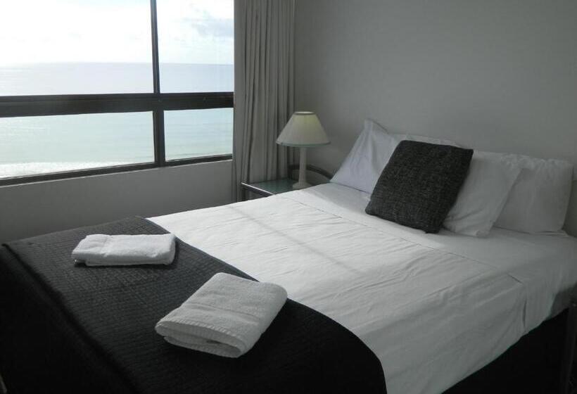 Superior 3-bedroom flat with sea view, Royal Palm Resort On The Beach