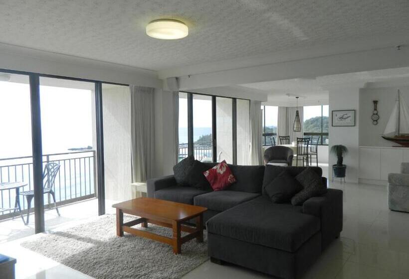 Superior 3-bedroom flat with sea view, Royal Palm Resort On The Beach