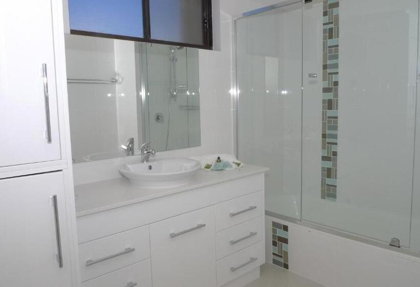 Апартаменты 4 Спальни, Royal Palm Resort On The Beach