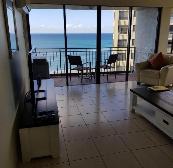 Superior 2-bedroom flat with sea view, Royal Palm Resort On The Beach