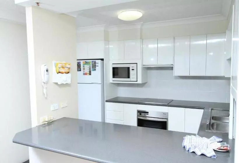 2 Bedroom Deluxe Apartment Sea View, Royal Palm Resort On The Beach