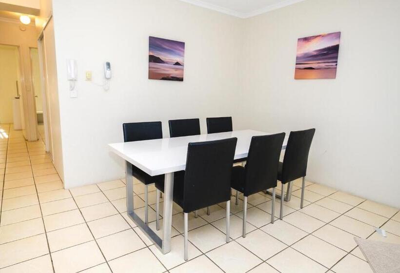 Апартаменты 2 спальни Вид на Сад, Sanctuary Lake Apartments