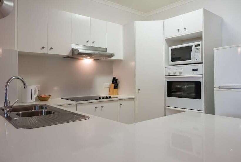 带花园景观及2个卧室的公寓, Sanctuary Lake Apartments