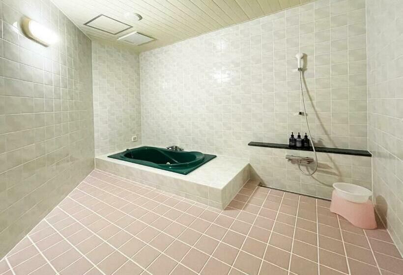 غرفة قياسية سرير كينج, Arun Adult Only