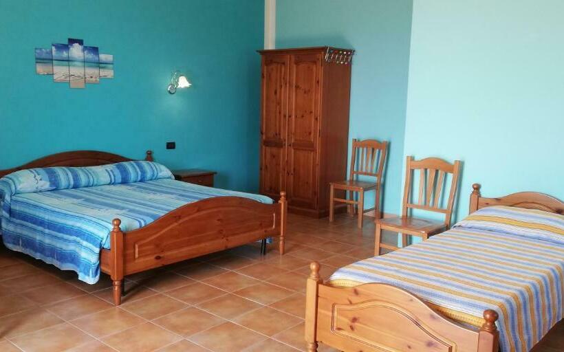 غرفة قياسية رباعية مطلة على البحر, Agriturismo Masseria Tufaro