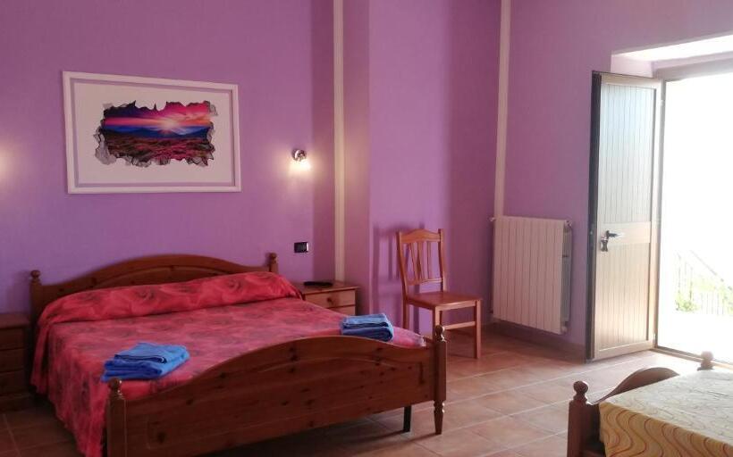 Triple Room Sea View, Agriturismo Masseria Tufaro