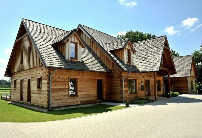 דירת חדר, Cedrový Penzion