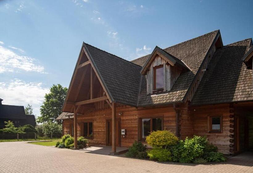 דירת חדר, Cedrový Penzion