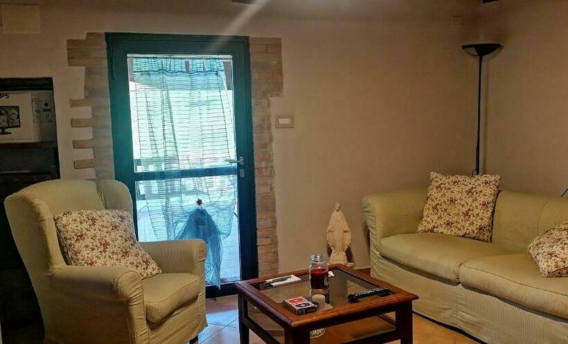 جناح مزود بتراس, Fattoria Branciana