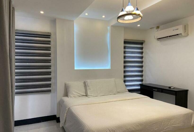 חדר דלוקס עם מיטת קינג, L’hyacinth Hotel And Resort