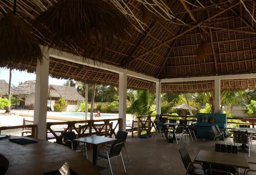 بنجلو عائلى, Malik Villa Matemwe