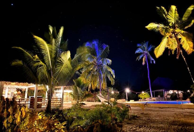 بنجلو عائلى, Malik Villa Matemwe