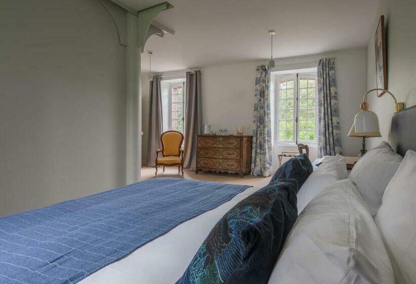 스탠다드 트리플 룸, Au Vieux Château