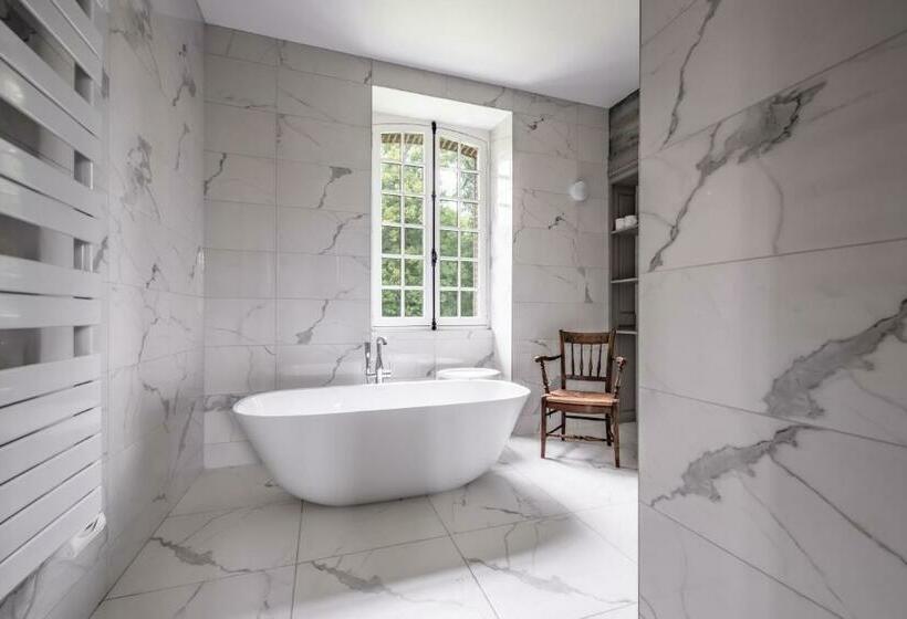 스탠다드 트리플 룸, Au Vieux Château