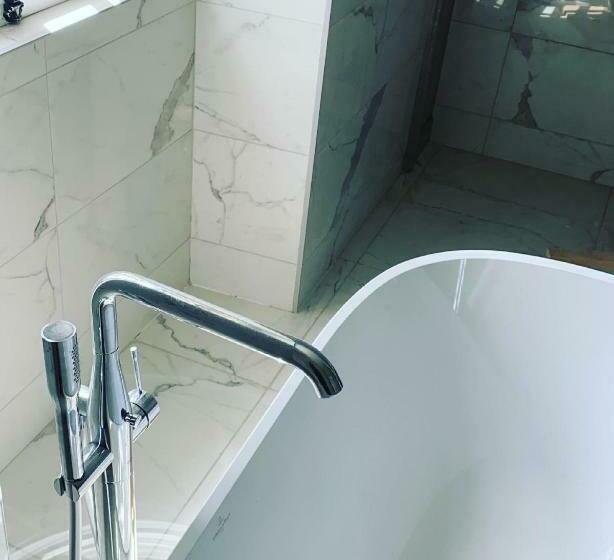 스탠다드 트리플 룸, Au Vieux Château