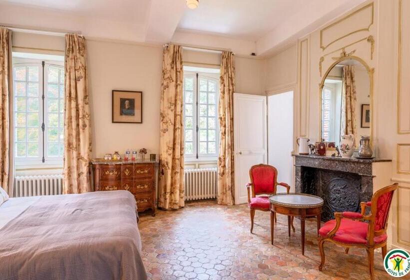 스탠다드 트리플 룸, Au Vieux Château