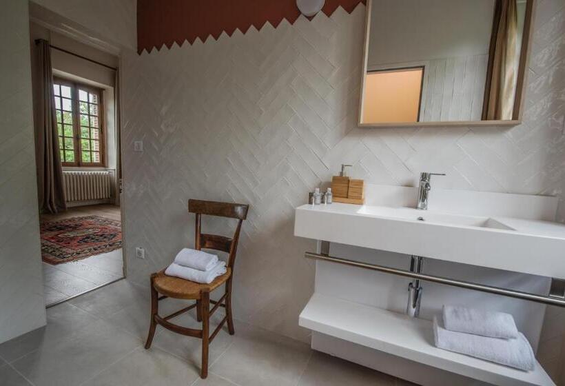 스탠다드 룸, Au Vieux Château