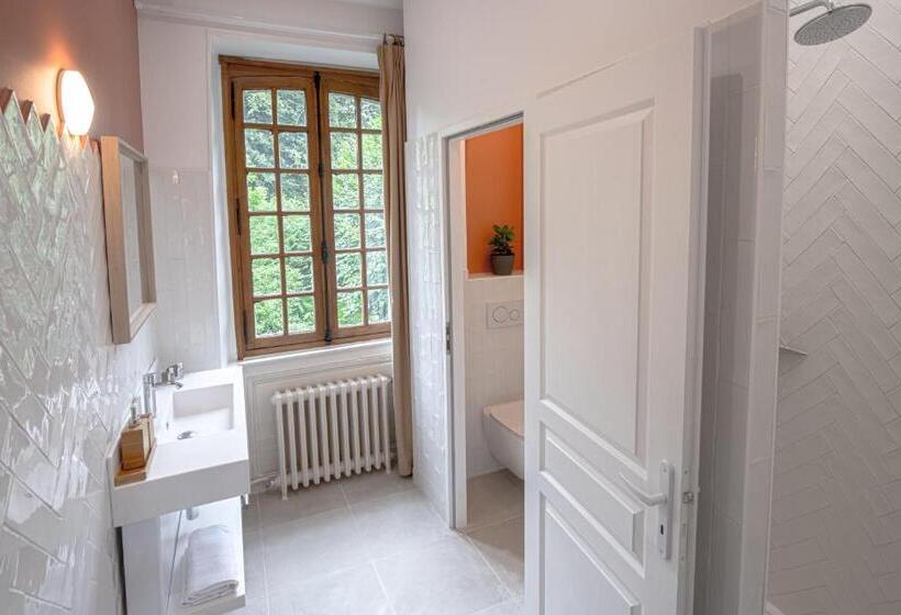Номер Стандарт, Au Vieux Château