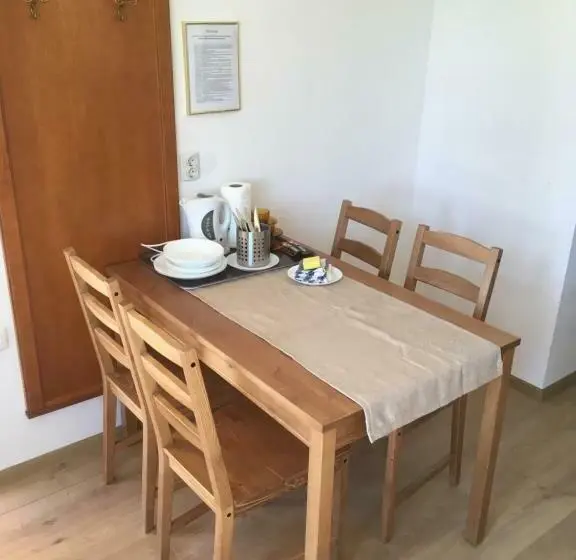 スタンダード４人部屋, Jókai Vendégház Homokkomárom