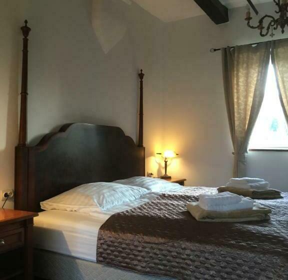 غرفة قياسية رباعية, Jókai Vendégház Homokkomárom