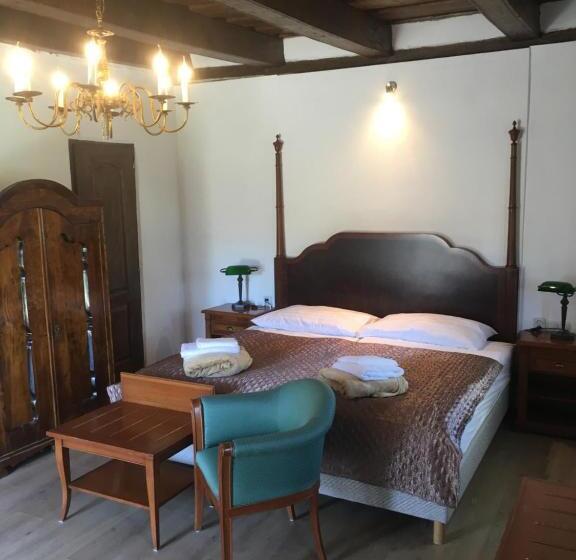 غرفة كلاسيكية رباعية, Jókai Vendégház Homokkomárom