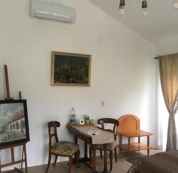 غرفة قياسية مطلّة علي الحديقة, Jókai Vendégház Homokkomárom