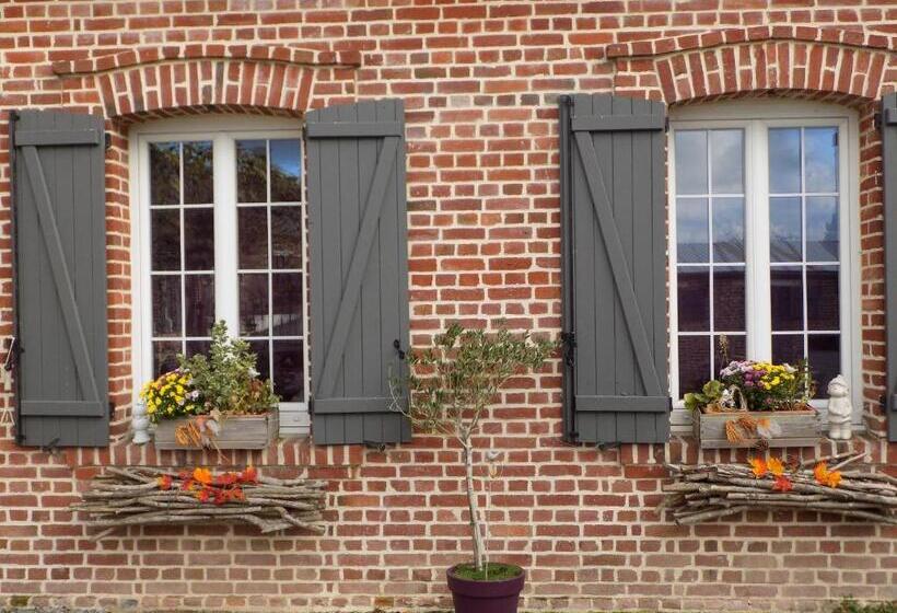 חדר דלוקס, L Ostrale