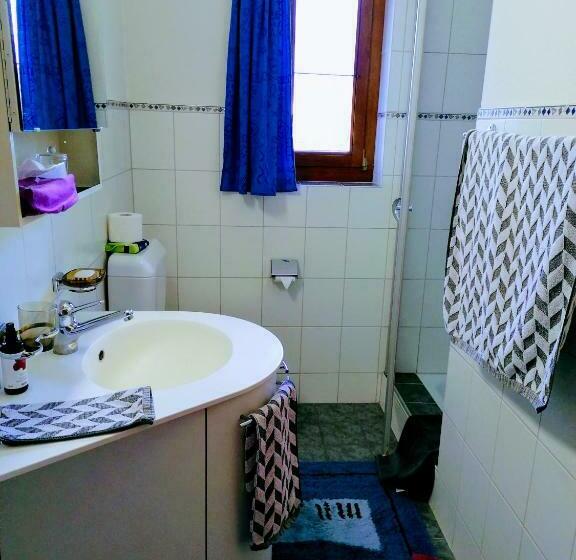 单人经济间, Konditor B & B