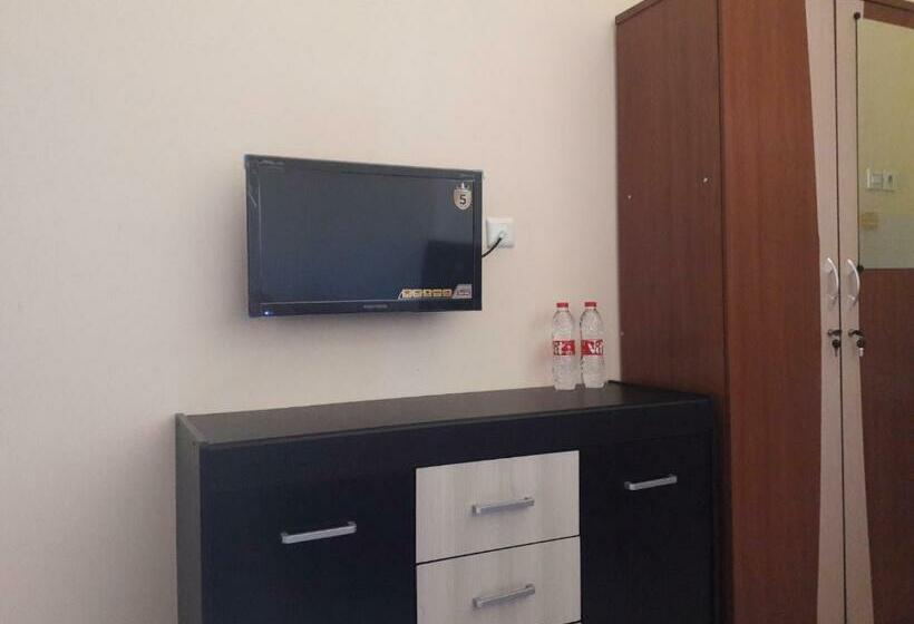 חדר דלוקס, Griya Adhirasa Sumenep