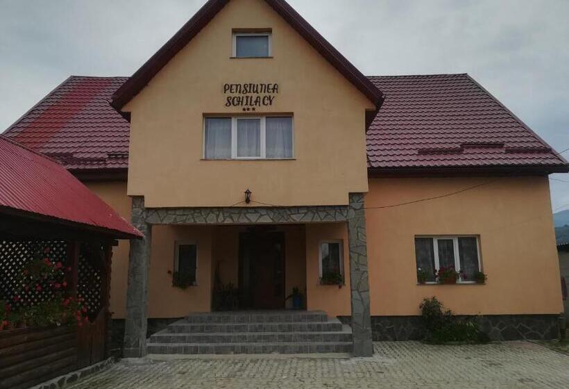 חדר דופלקס, Pensiunea Schilacy
