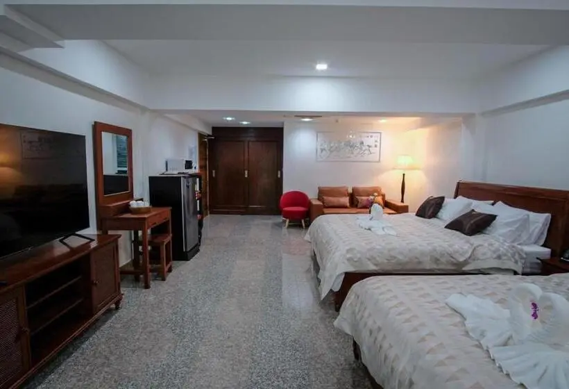ファミリーステューディオ, Cha Li S Family Hotel&hostel