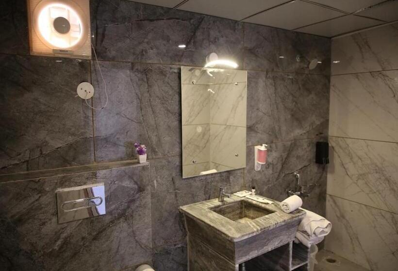 غرفة ديلوكس, Club 21 By Sariska Fun City, Alwar