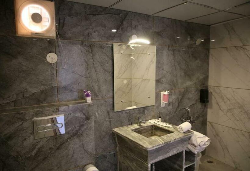 غرفة ديلوكس, Club 21 By Sariska Fun City, Alwar