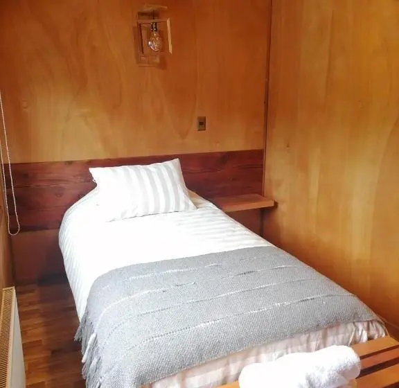 スタンダードシングルルーム, Illi Lodge & Hostel