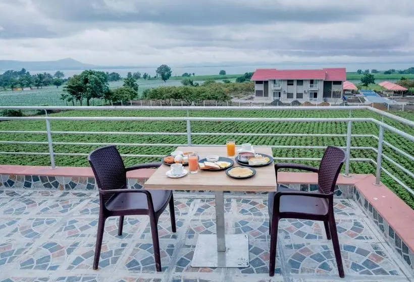 レイクビュースタンダードルーム, Escape Stays Le Fromage Cheese Village
