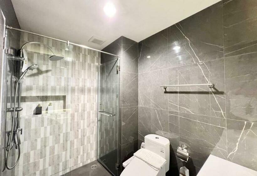 デラックスルーム, S.r.sunshine